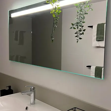 Le Senzeille Apartment *
